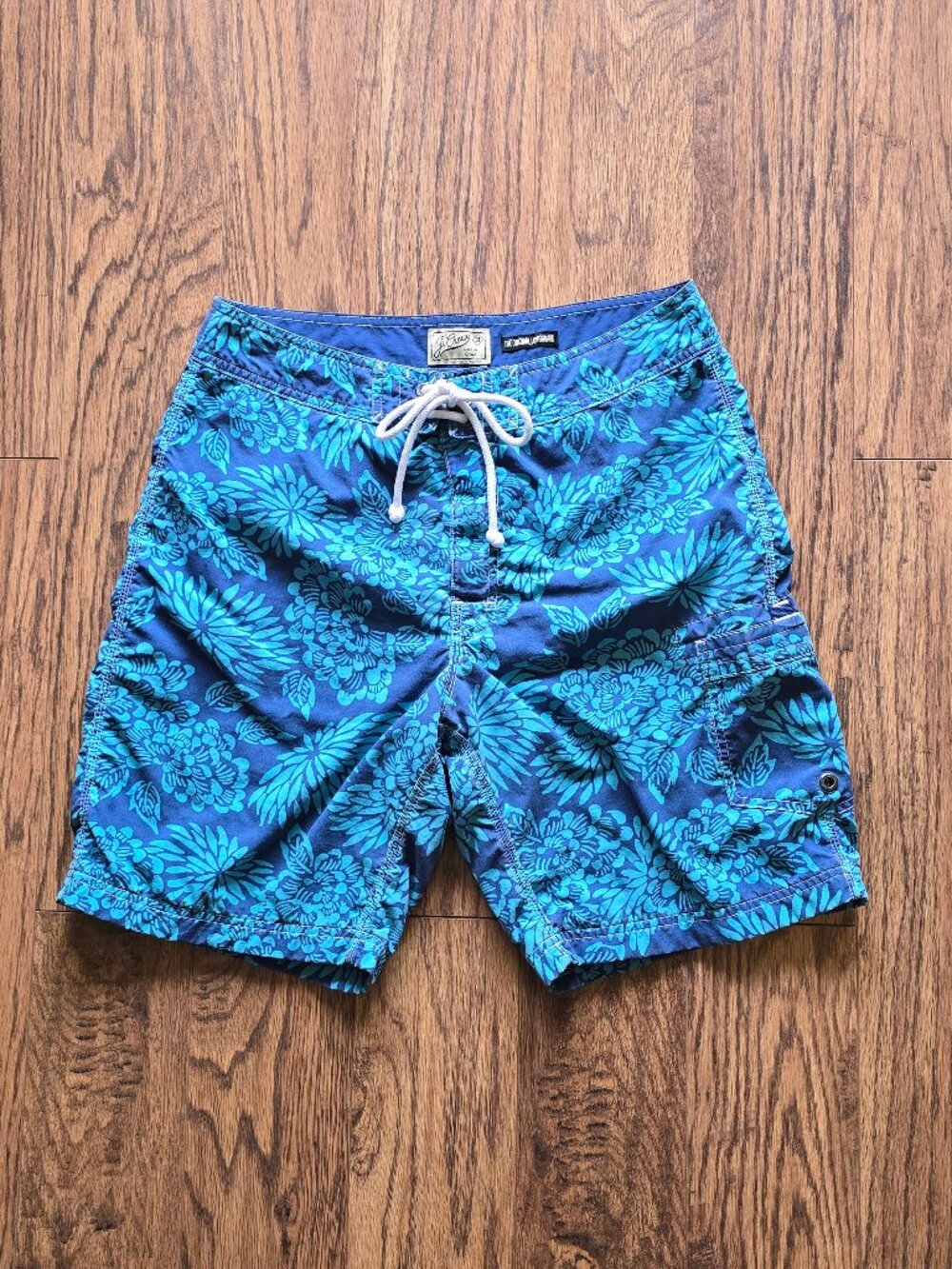 J Crew Men's The Original Longboard Shorts GUC - Men's Size 31 - Blue Floral